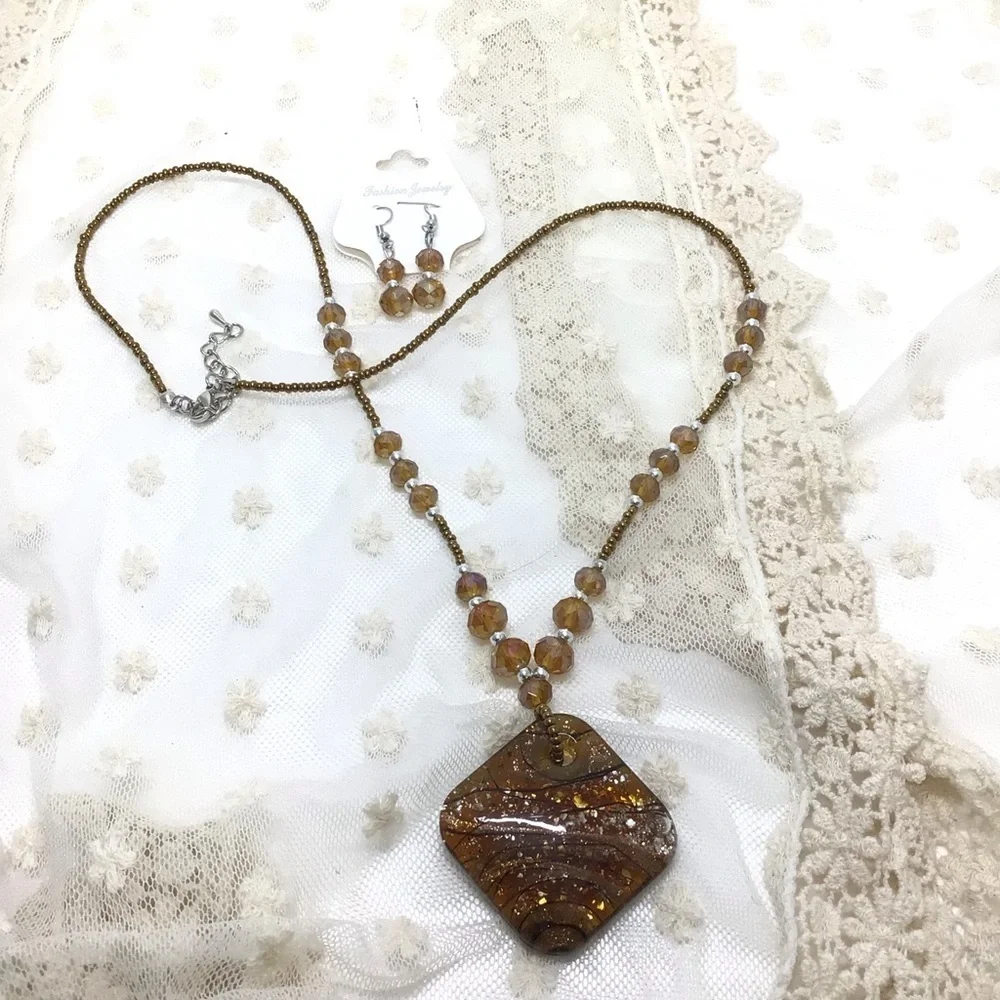 Fashion Beaded & Glass Necklace & Earring Set